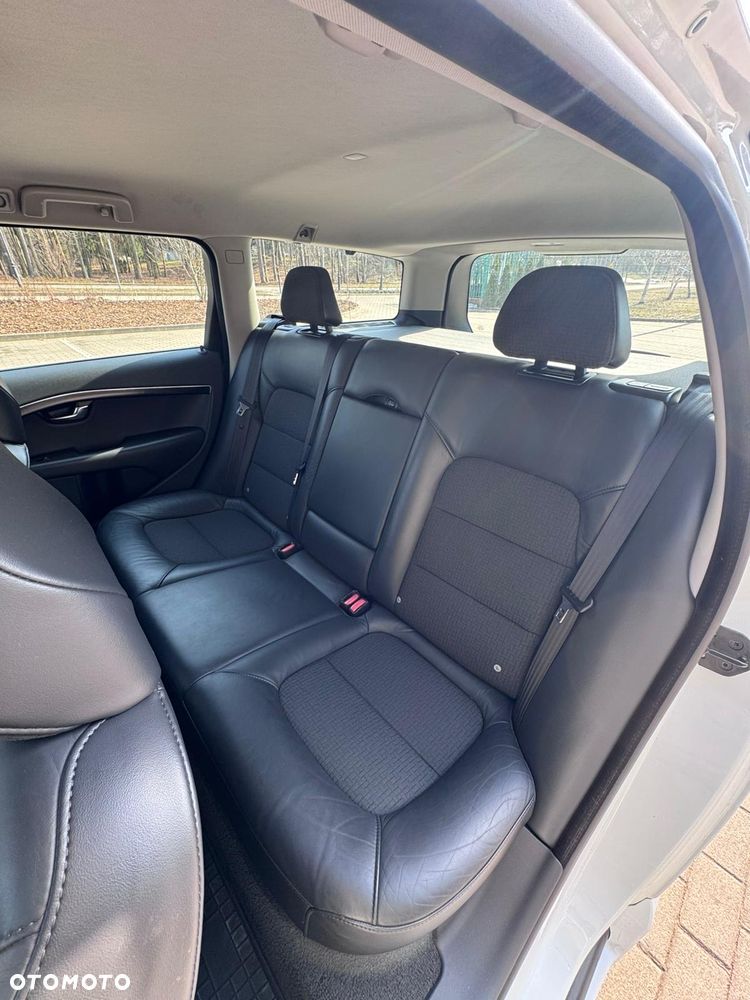 Volvo V70 D3 Geartronic Momentum - 24