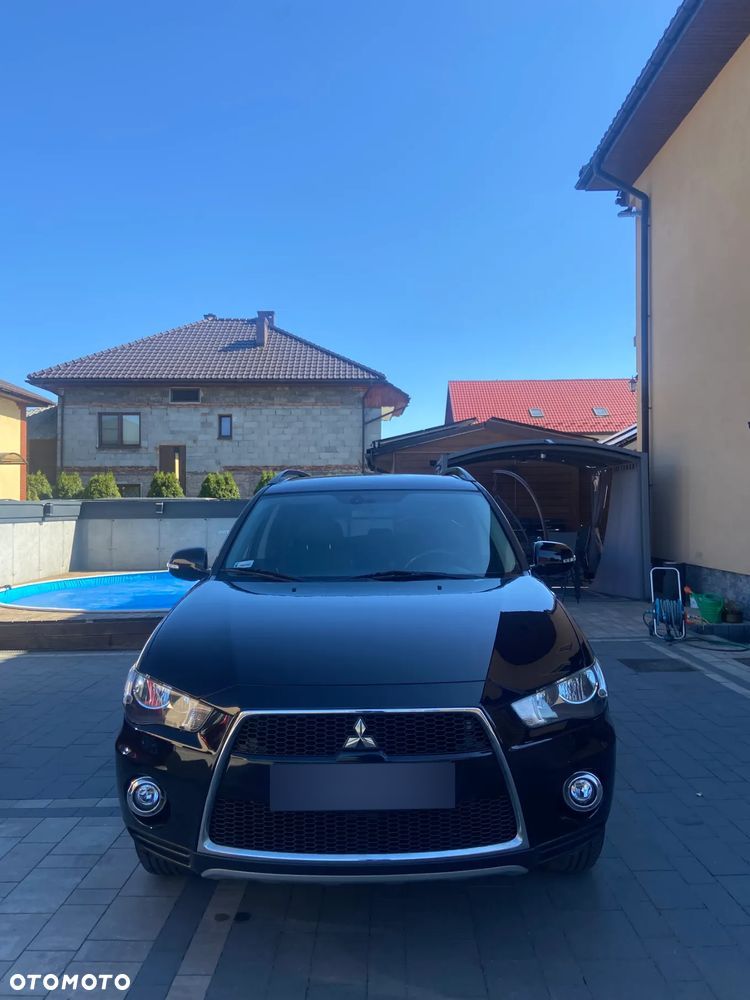 Mitsubishi Outlander 2.0 Intense + NAVI 2WD EU5 - 1