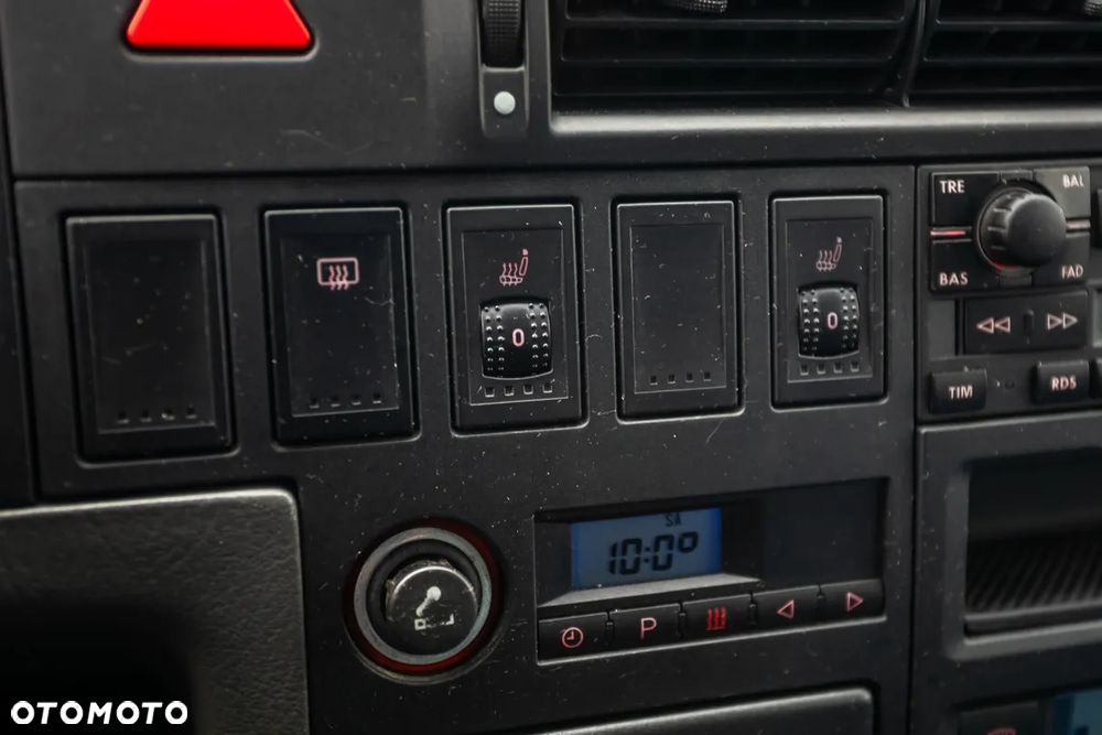 Volkswagen Multivan ver-2-0-tdi-highline-dsg - 30