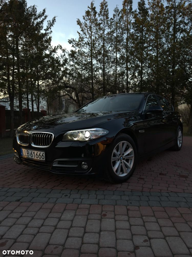 BMW Seria 5 528i xDrive - 18