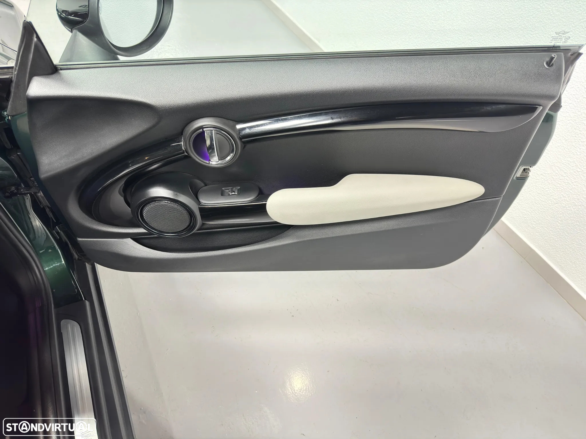 MINI 3 Portas Cooper D - 14
