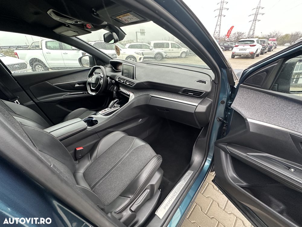Peugeot 5008 BlueHDI 130 EAT8 GT - 17