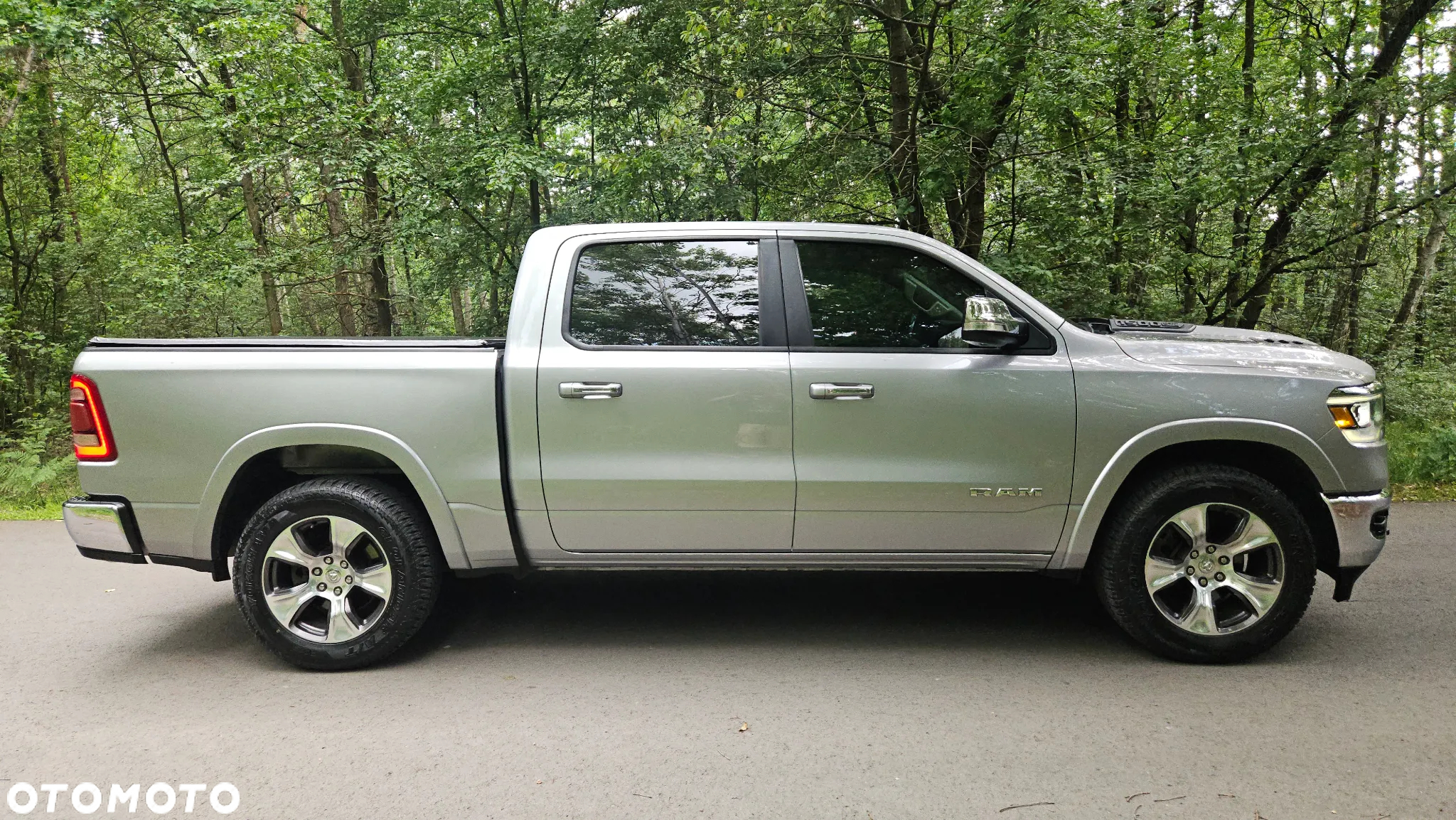 Dodge RAM 1500 5.7 4x4 - 5