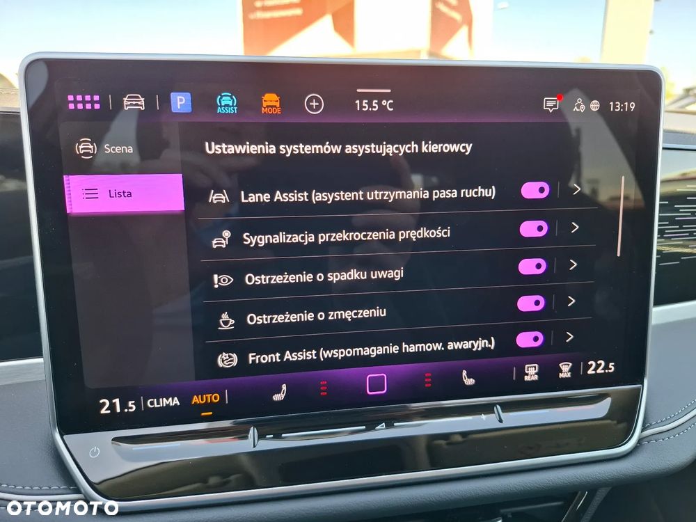 Volkswagen Passat Variant 2.0 TDI SCR DSG Elegance - 34