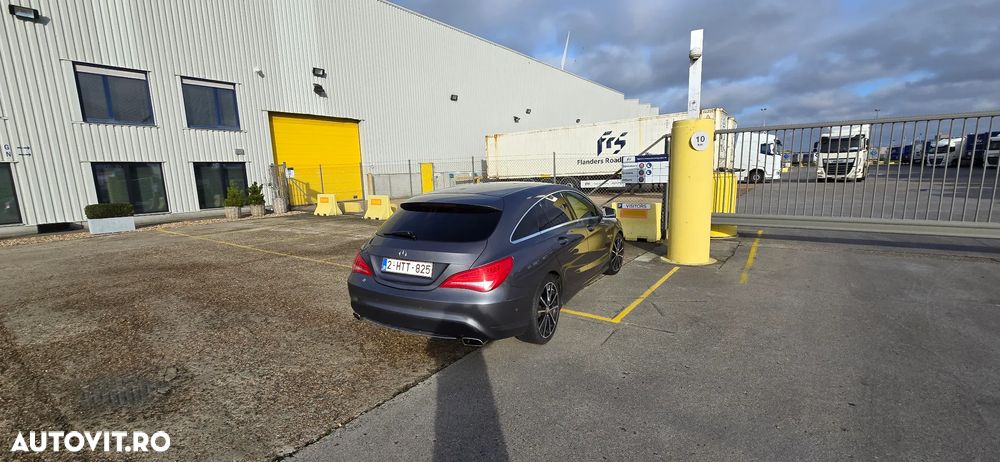 Mercedes-Benz CLA Shooting Brake 200 d Urban - 16