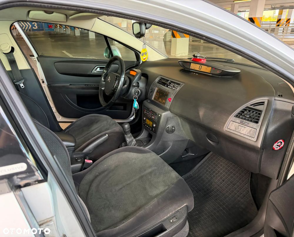 Citroën C4 HDi 110 FAP Exclusive - 21