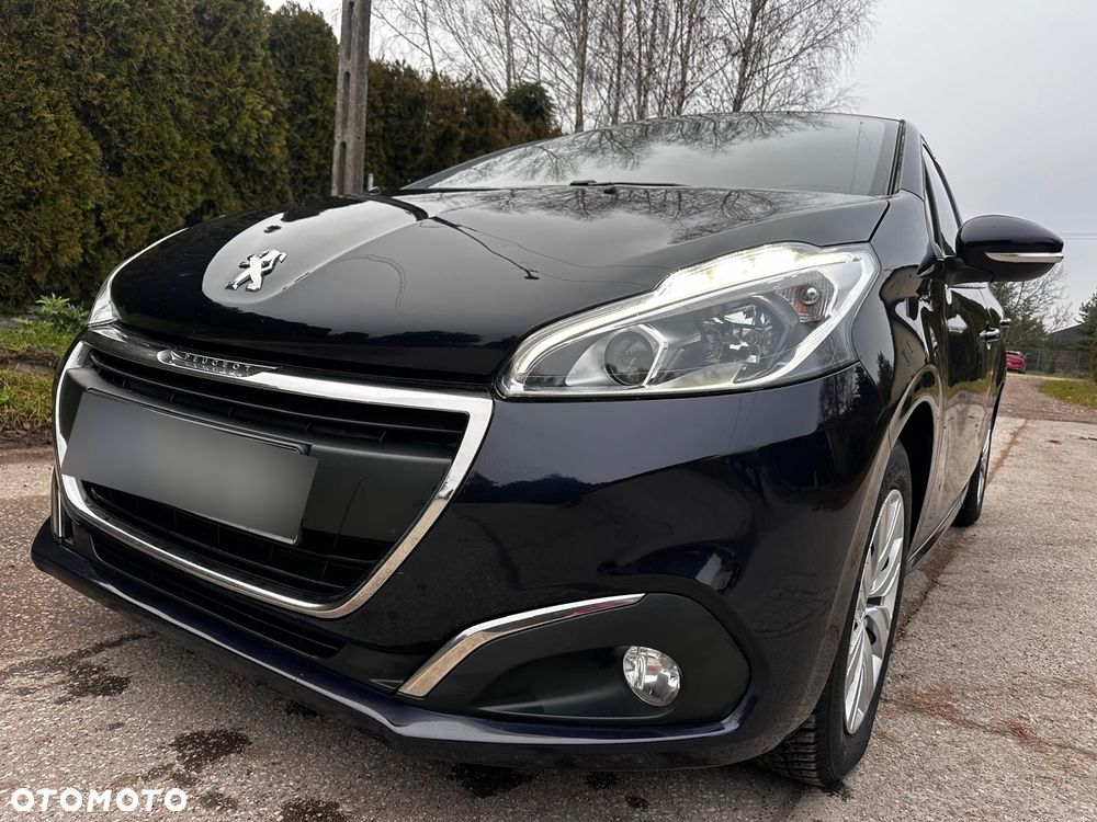 Peugeot 208 - 6