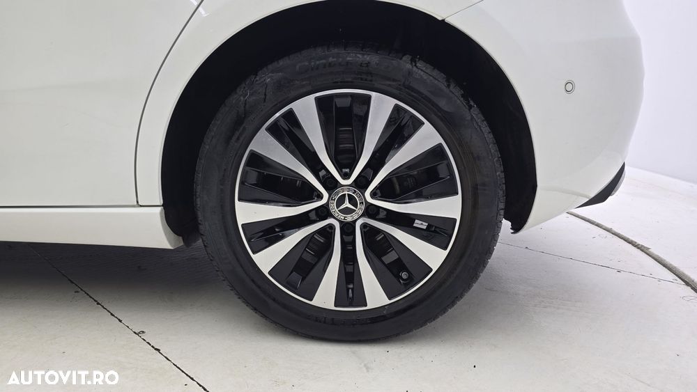 Mercedes-Benz A - 22