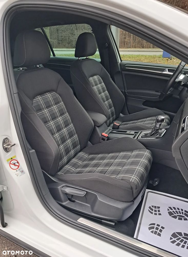 Volkswagen Golf GTD 2.0 TDI SCR DSG - 11