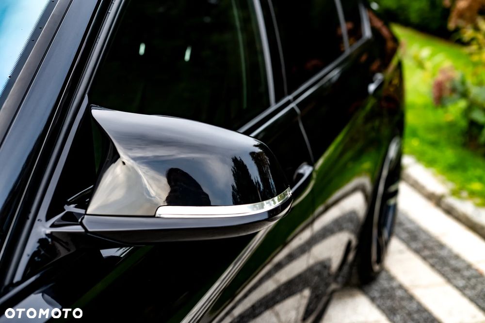 BMW Seria 3 335i xDrive - 17
