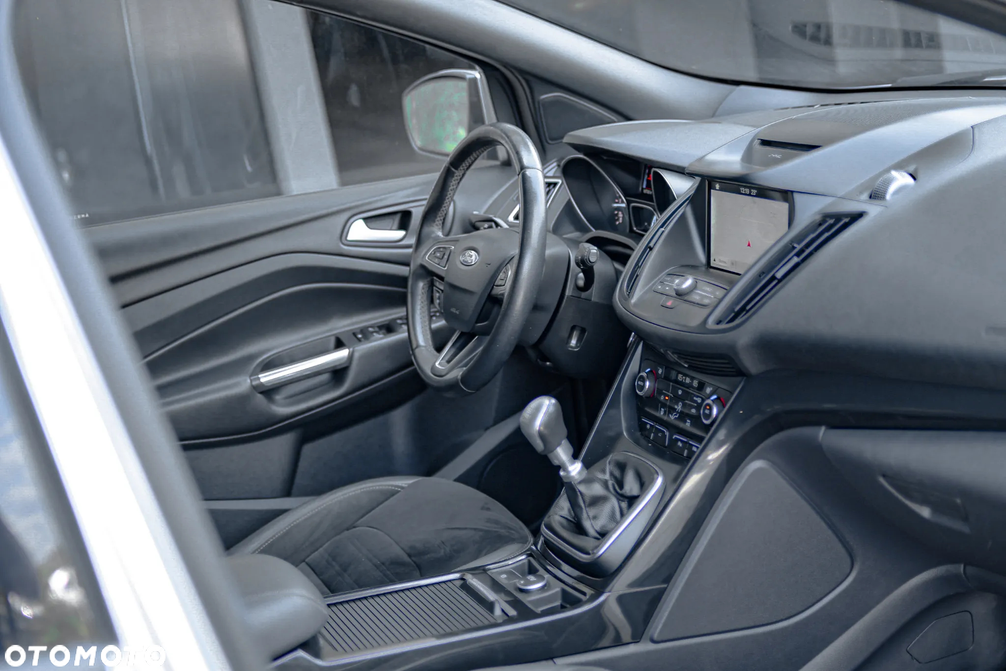 Ford Kuga 1.5 TDCi FWD ST-Line - 8