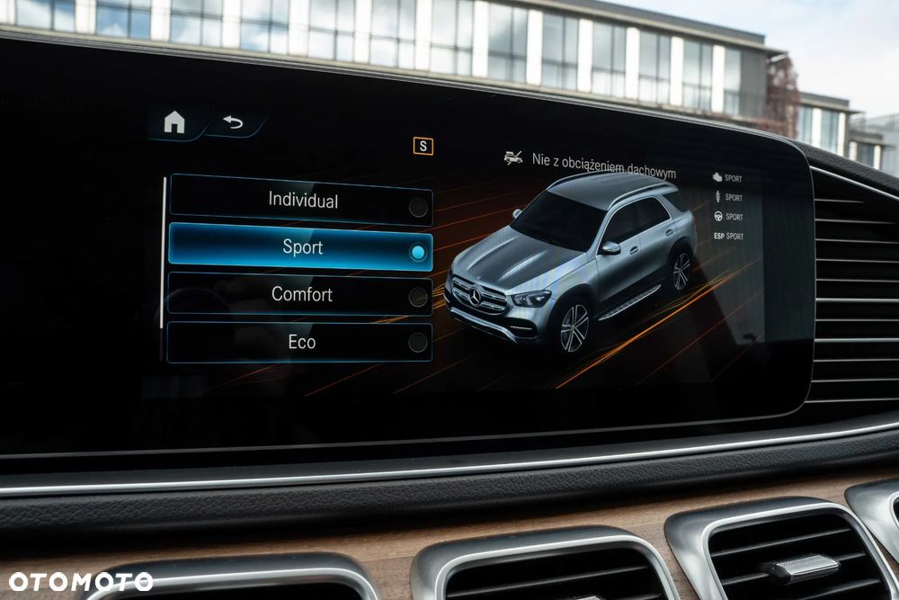 Mercedes-Benz GLE 300 d 4Matic 9G-TRONIC AMG Line - 28