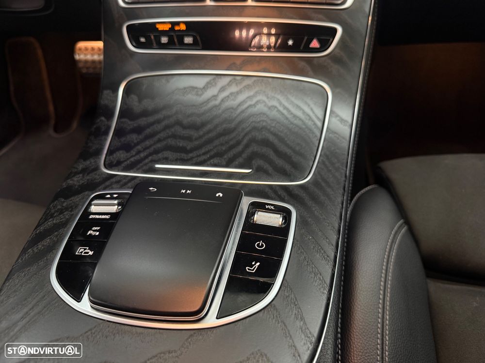 Mercedes-Benz E 300 de AMG Line - 31
