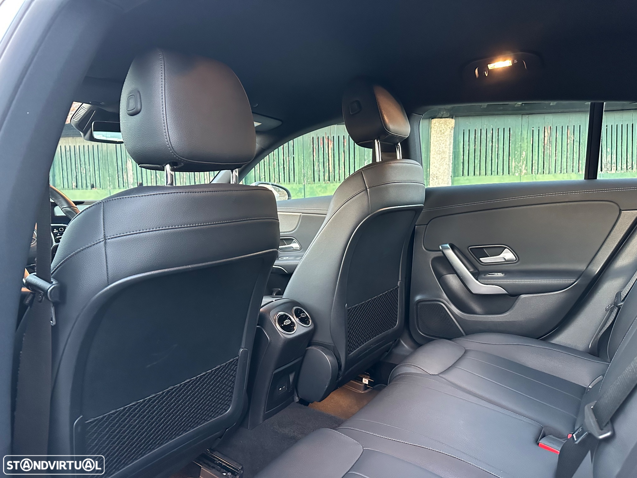 Mercedes-Benz CLA 180 d Shooting Brake Style Plus - 11