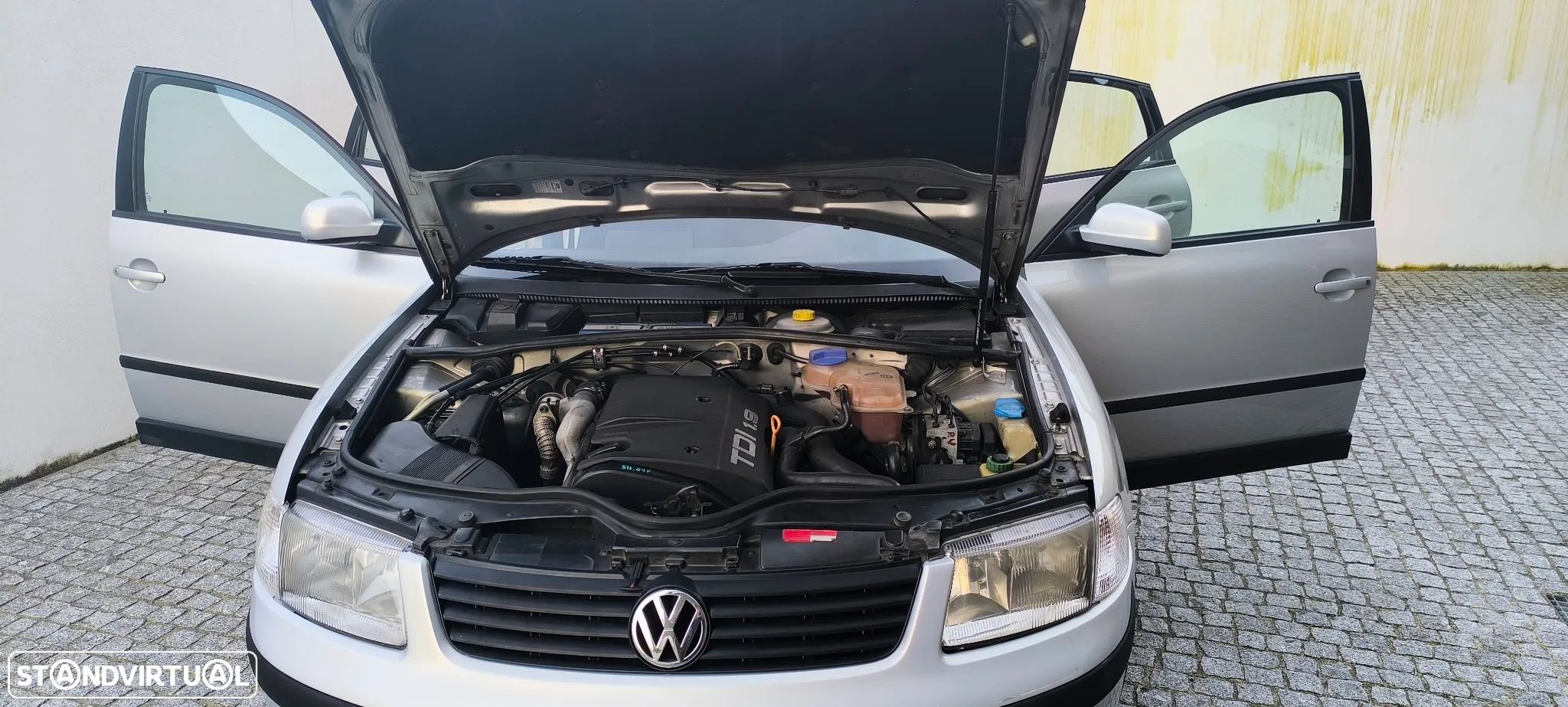 VW Passat 1.9 TDi Confortline Top - 1