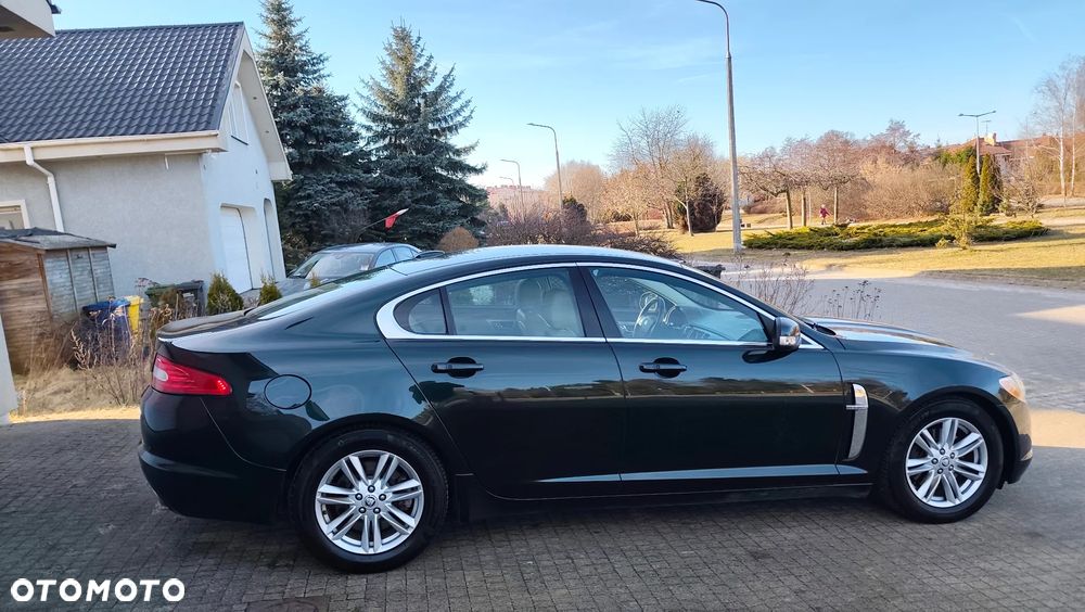 Jaguar XF 3.0 V6 Luxury - 23