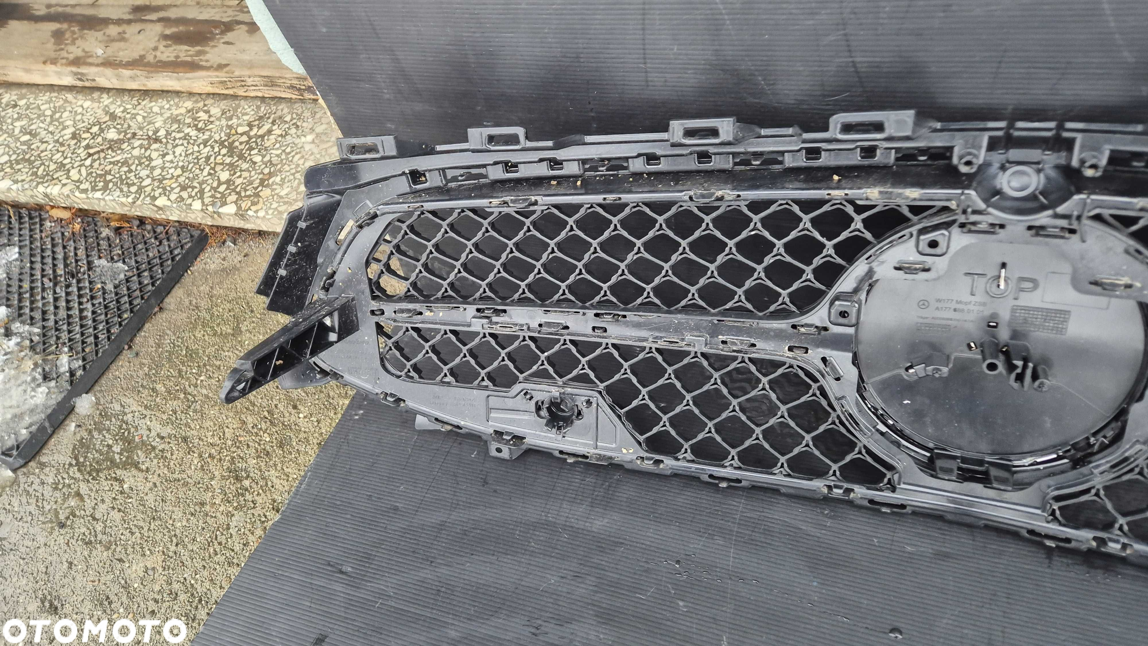 Atrapa chłodnicy GRILL Mercedes CLA W118 C118 LIFT AMG OE NOWY! - 6