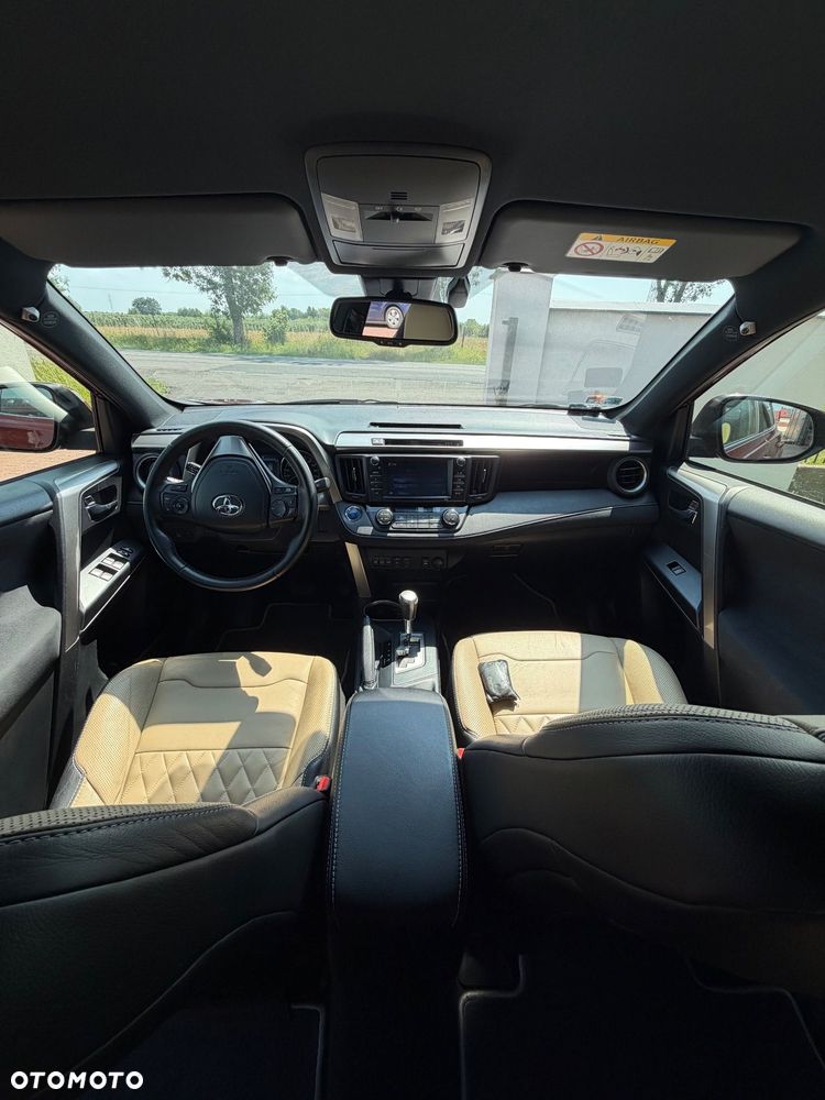 Toyota RAV4 Hybrid Premium 4x4 - 7