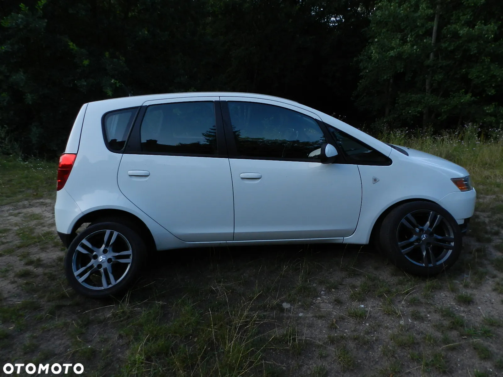 Mitsubishi Colt - 5