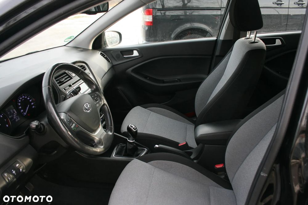 Hyundai i20 1.4 Comfort - 15