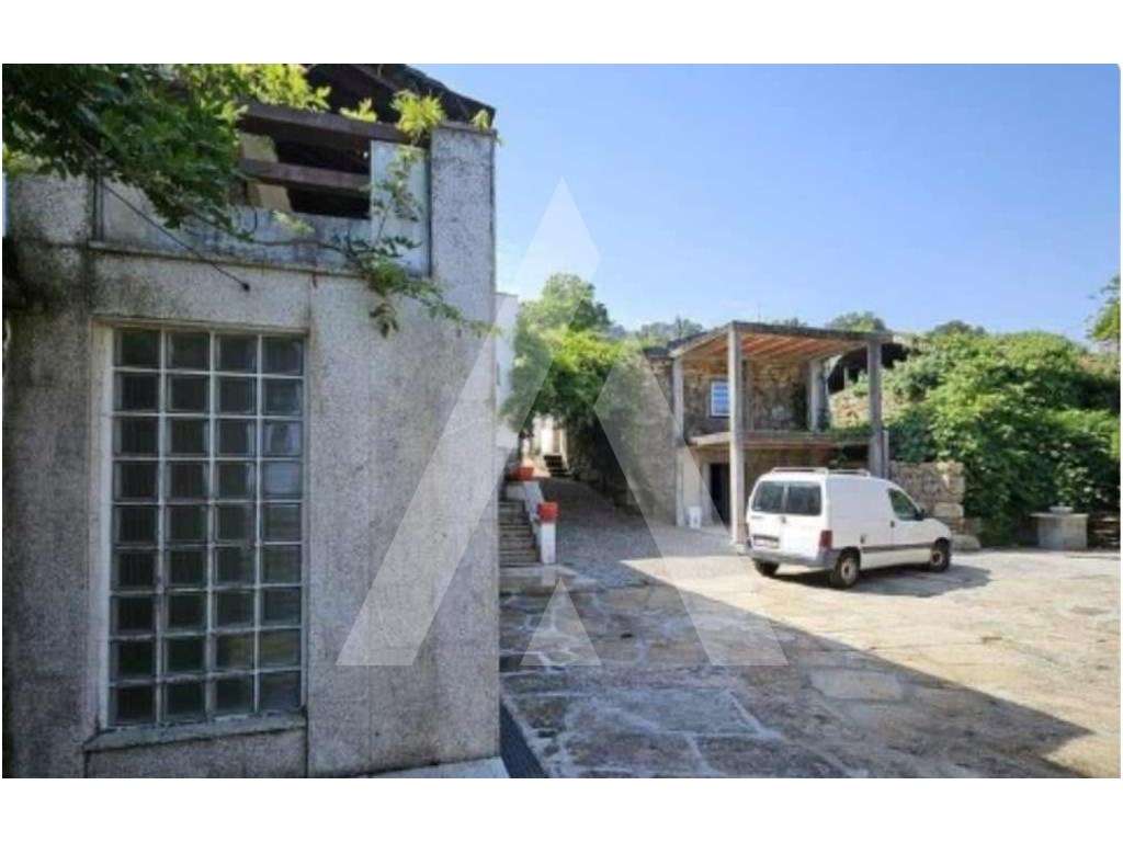 Moradia T3 em Quinta em Arouca - Ideal para turismo Rural - Grande imagem: 2/23