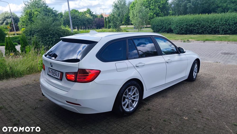 BMW Seria 3 - 38