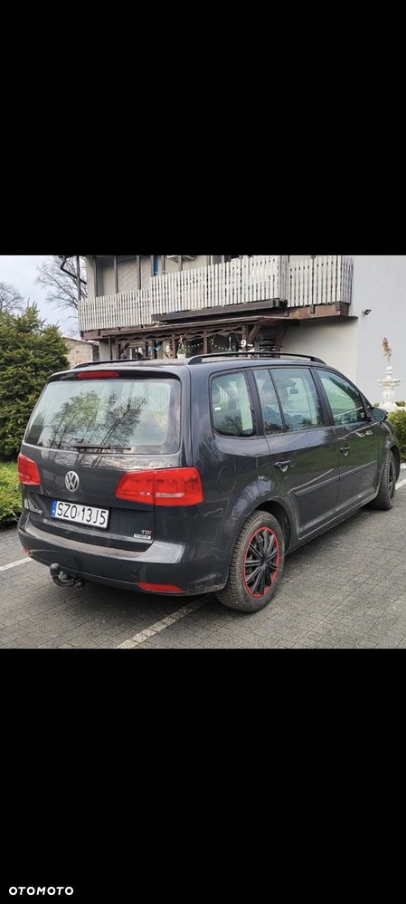 Volkswagen Touran - 8