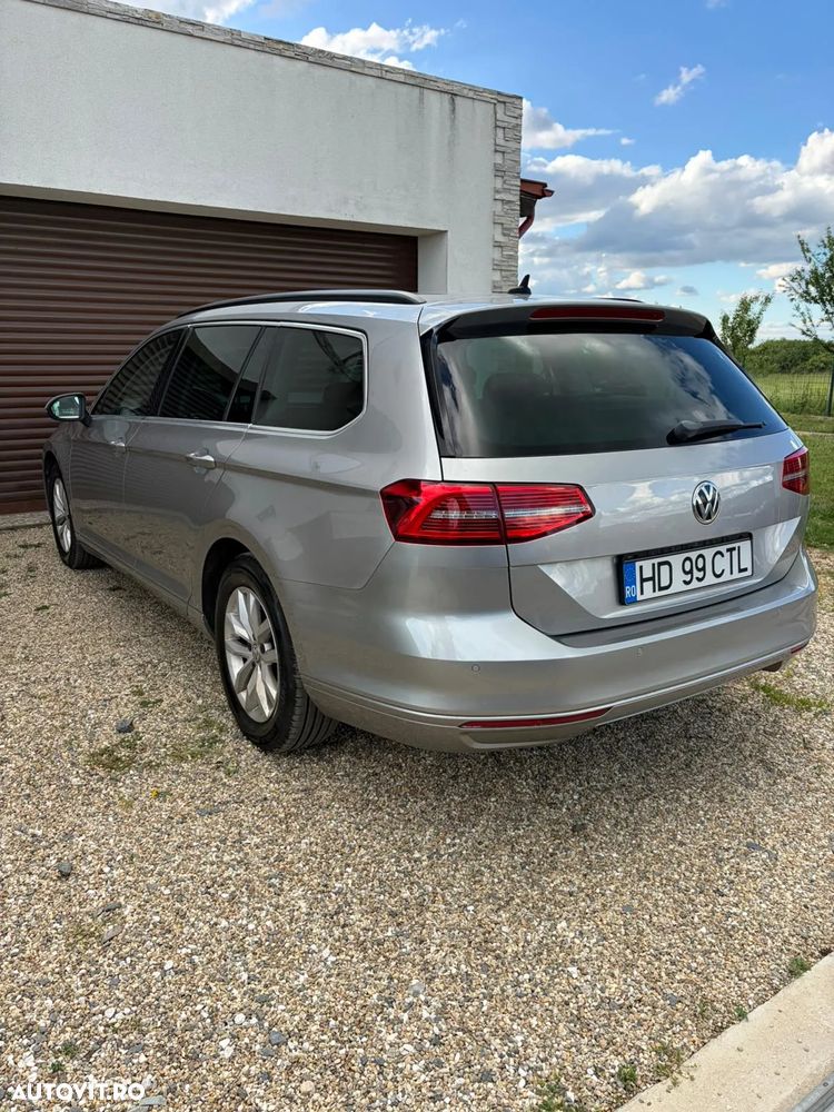 Volkswagen Passat - 2