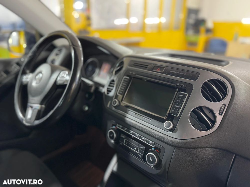 Volkswagen Tiguan - 2