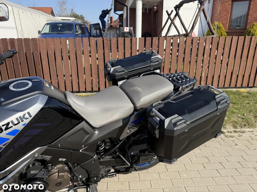 Suzuki DL - 11