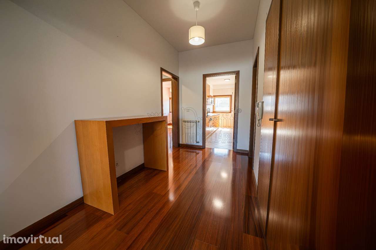 Apartamento T2 para alugar Junto ao Guimarães Shopping - Grande imagem: 2/14