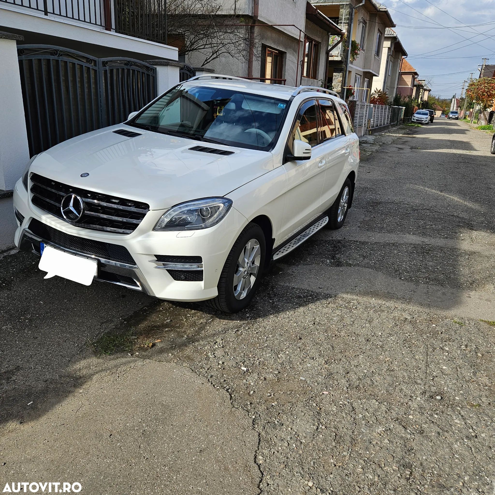 Mercedes-Benz ML 350 BlueTec 4MATIC Aut - 1