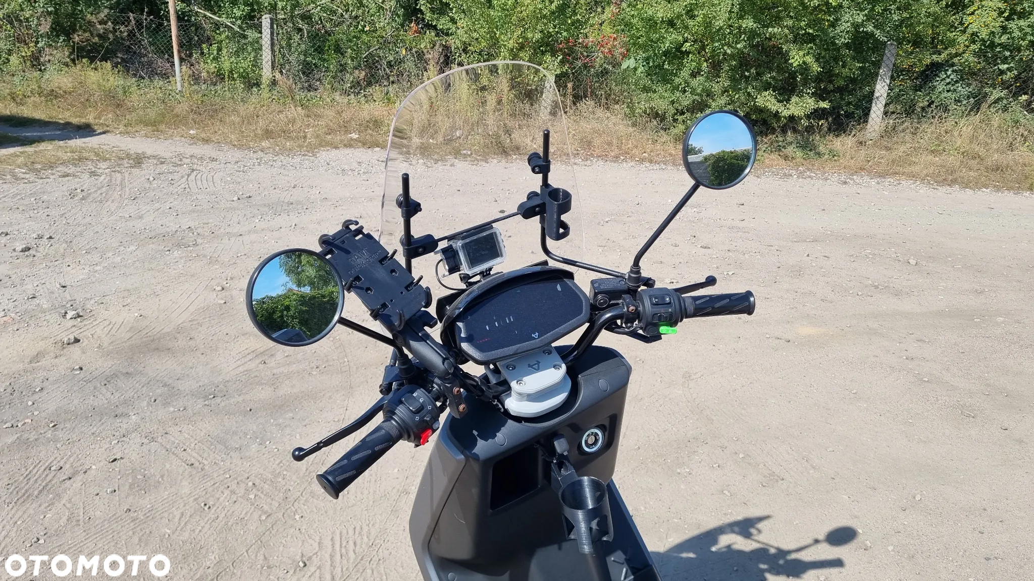 Niu NQI - 4