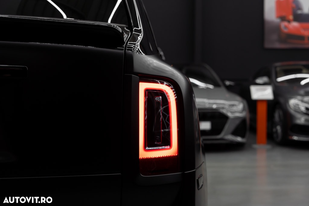 Rolls-Royce Cullinan Standard - 6