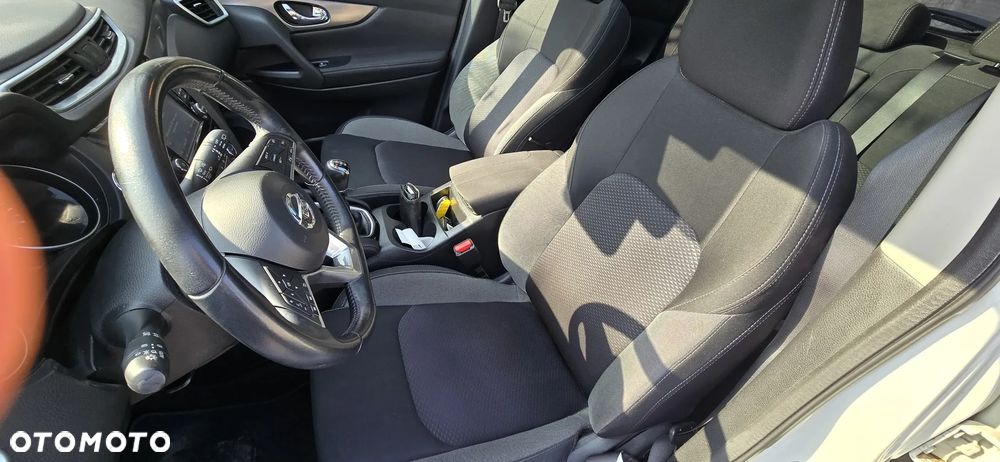 Nissan Qashqai - 11