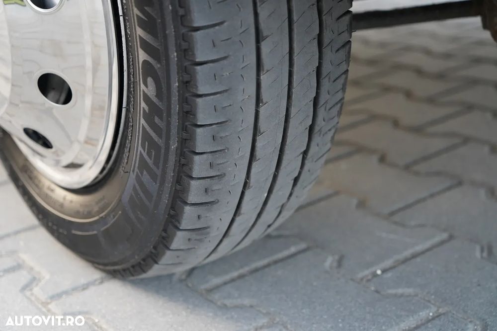 Iveco DAILY / 50C18 / IMPORTAT / AER CONDIȚIONAT / 93.000 km!!! / - 12