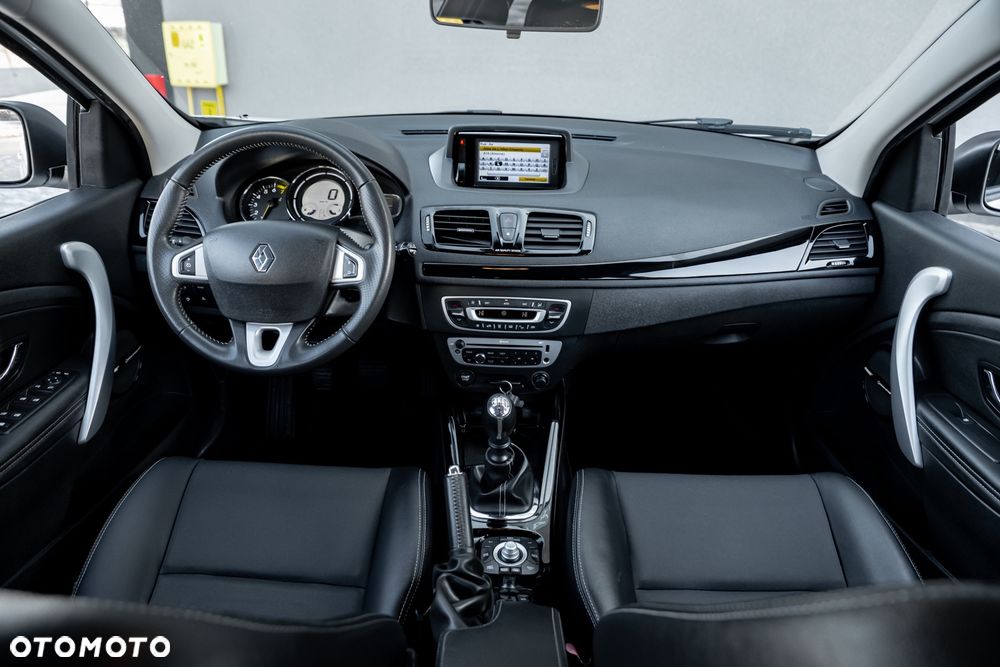 Renault Megane ENERGY TCe 115 Start & Stop Bose Edition - 29