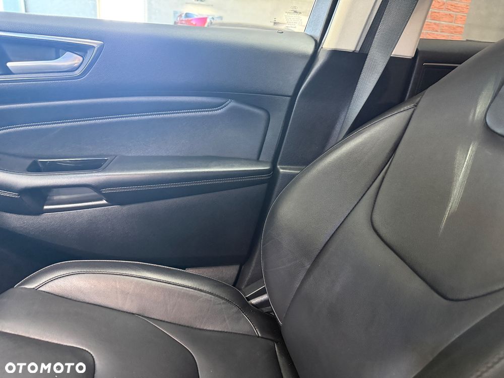 Ford Edge 2.0 TDCi Bi-Turbo 4x4 Titanium - 29