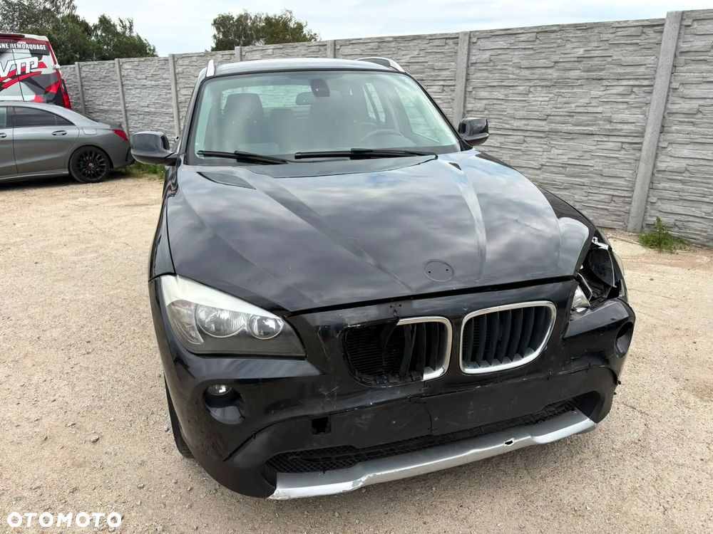 BMW X1 sDrive18d xLine - 27