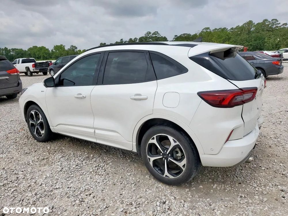 Ford Escape 2.0 EcoBoost AWD Titanium - 3