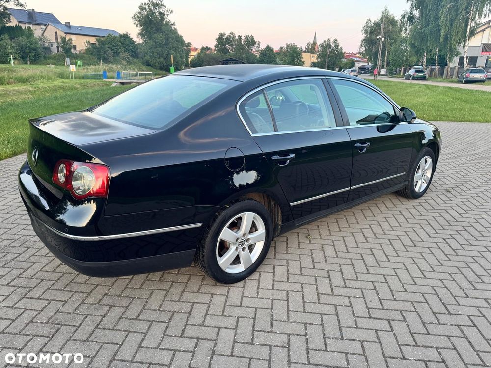 Volkswagen Passat - 6