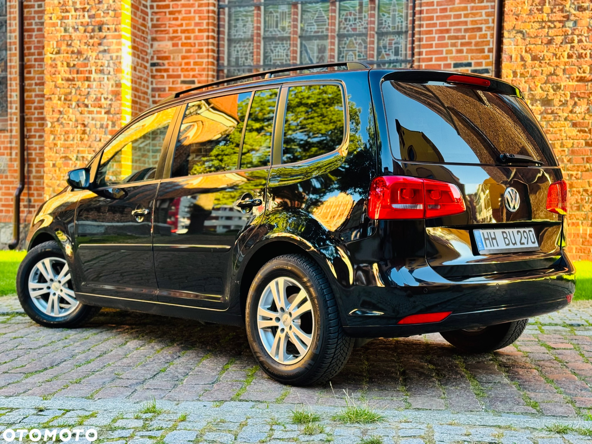 Volkswagen Touran 1.6 TDI DPF BlueMotion Technology DSG Comfortline - 24