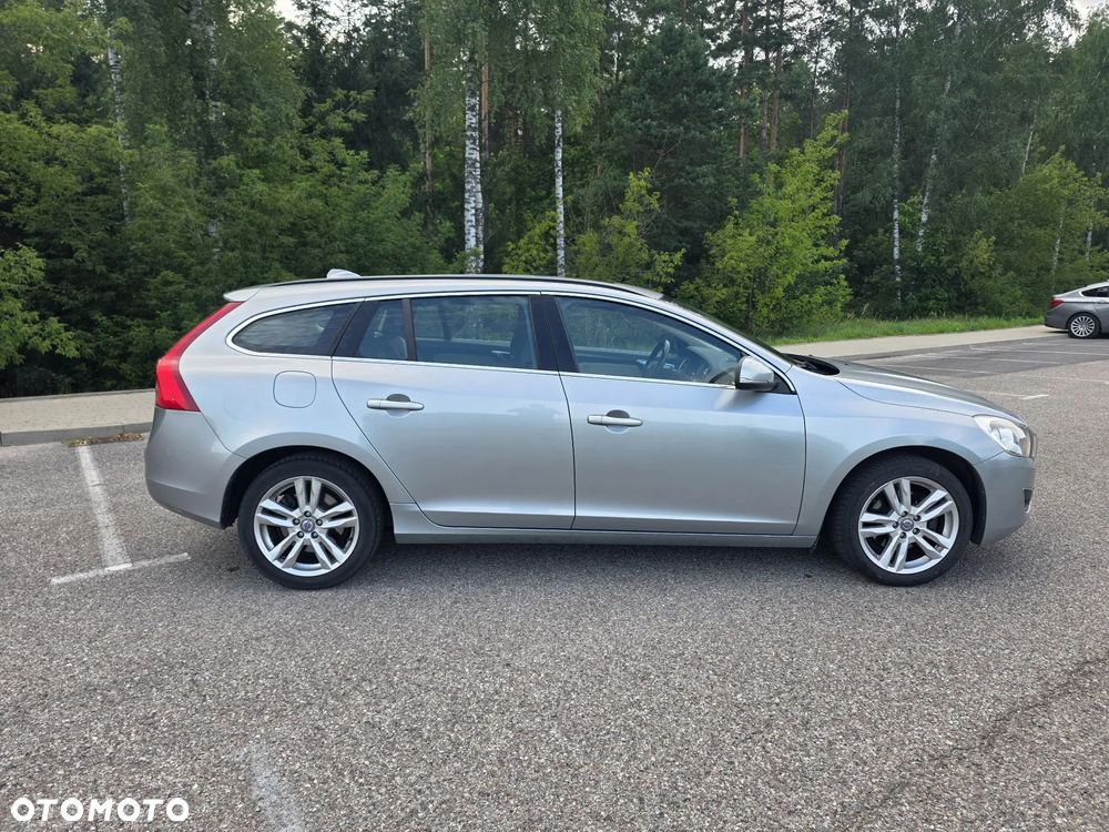 Volvo V60 D2 Edition - 11