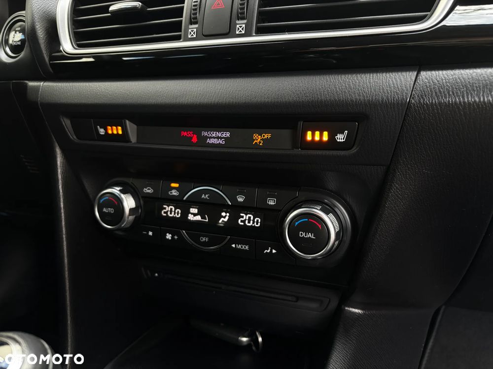 Mazda 3 SKYACTIV-G 120 NAKAMA - 36