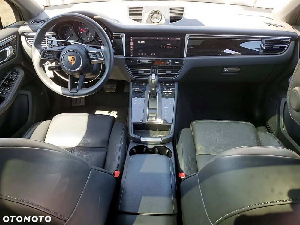 Porsche Macan - 8
