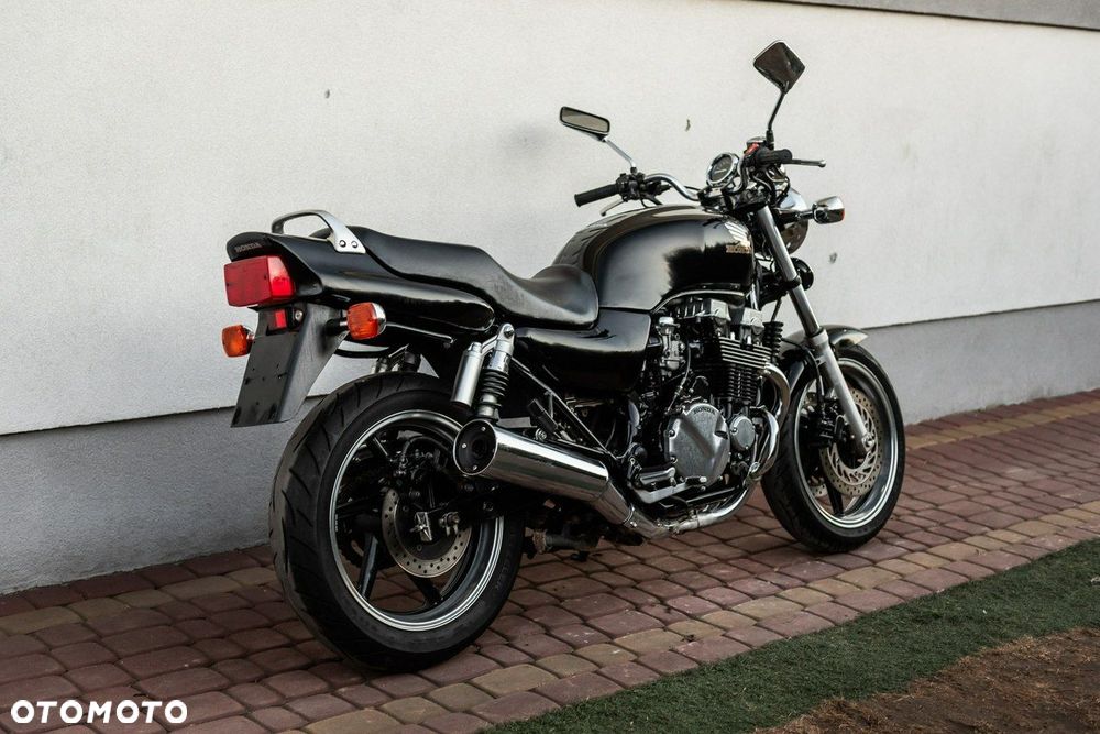 Honda CB - 4