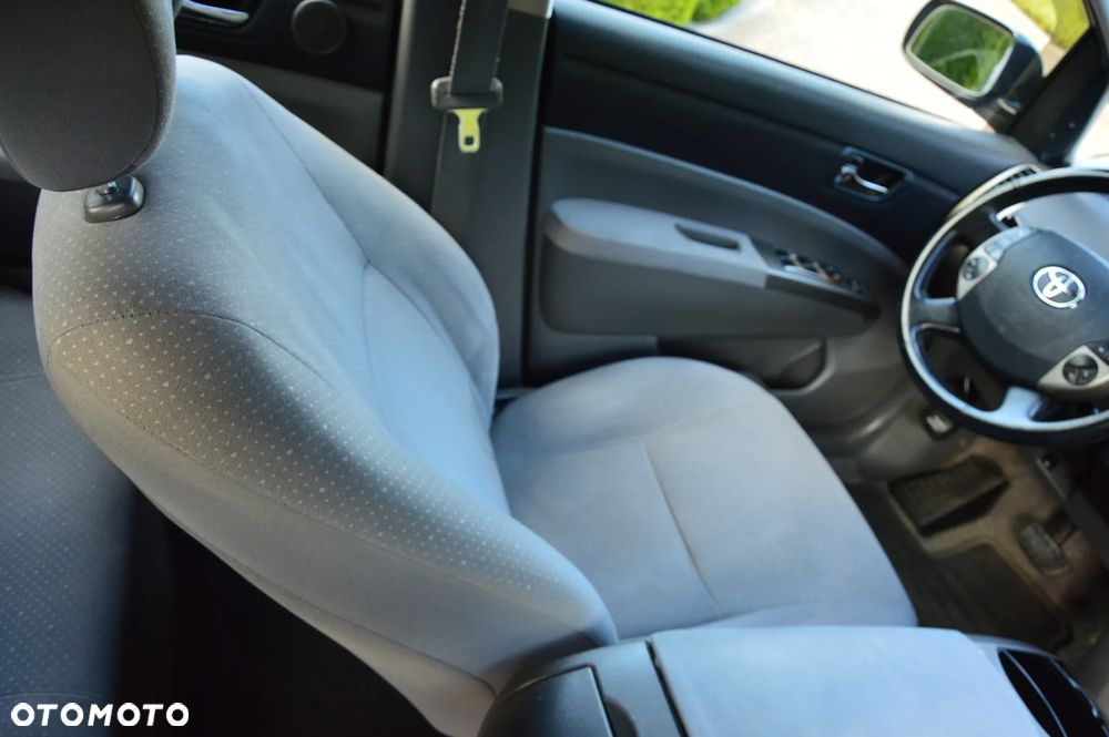 Toyota Prius - 12