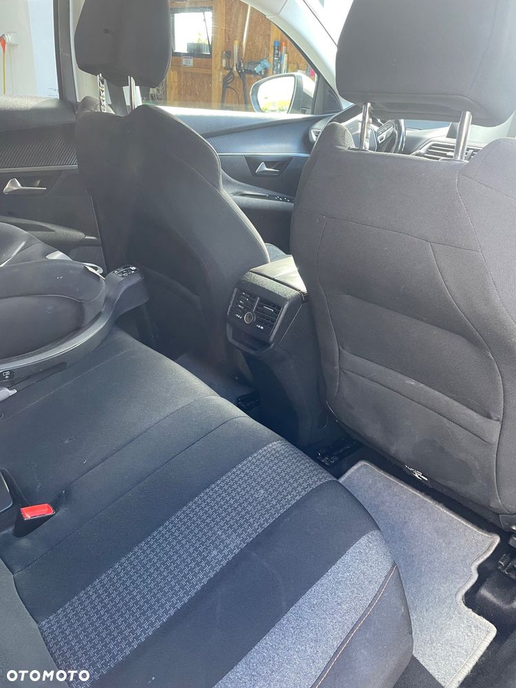 Peugeot 3008 - 19