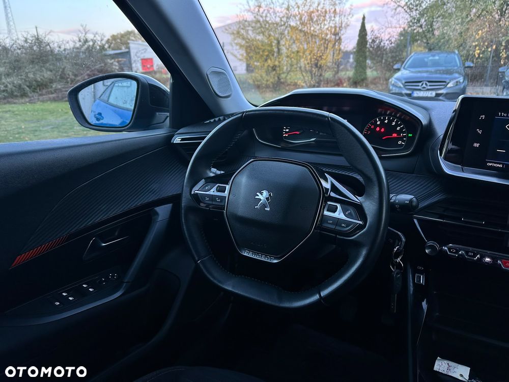 Peugeot 2008 PureTech 100 Active S&S BVM6 - 17