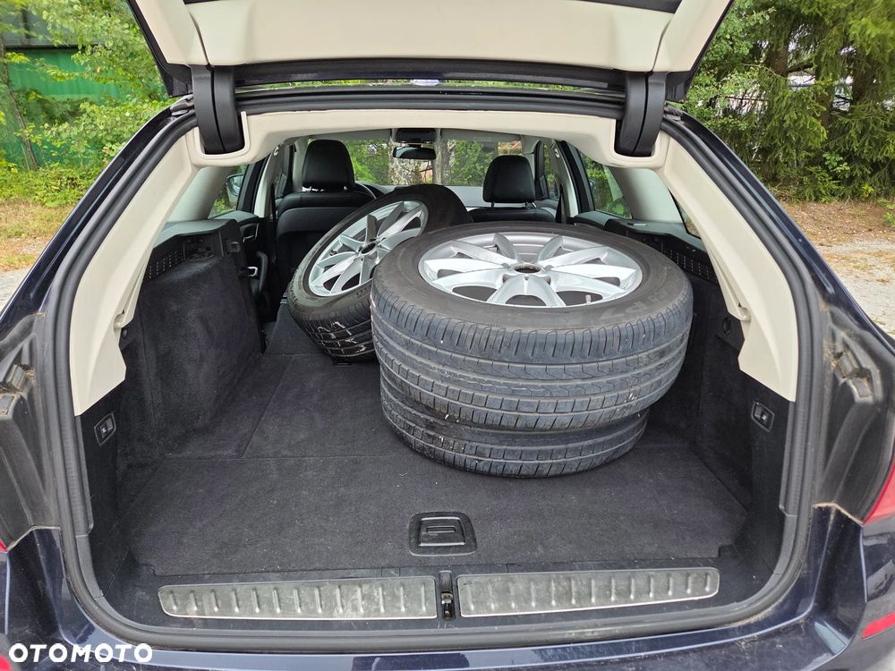 BMW Seria 5 520d M Sport Edition - 22